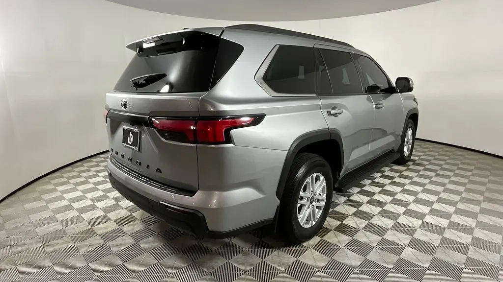 2023 Toyota Sequoia SR5