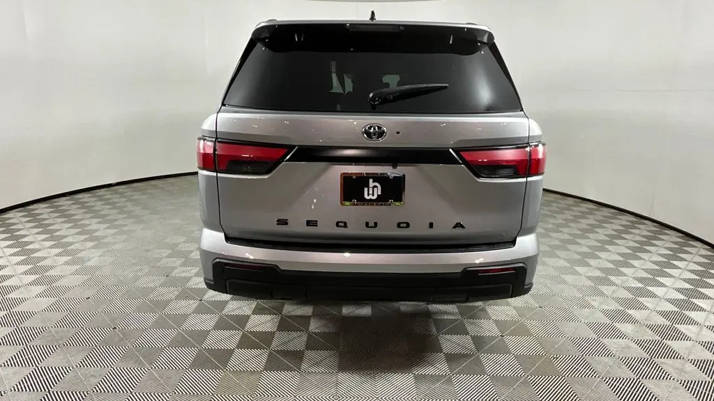 2023 Toyota Sequoia SR5