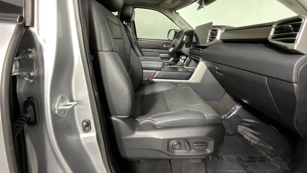 2023 Toyota Sequoia SR5