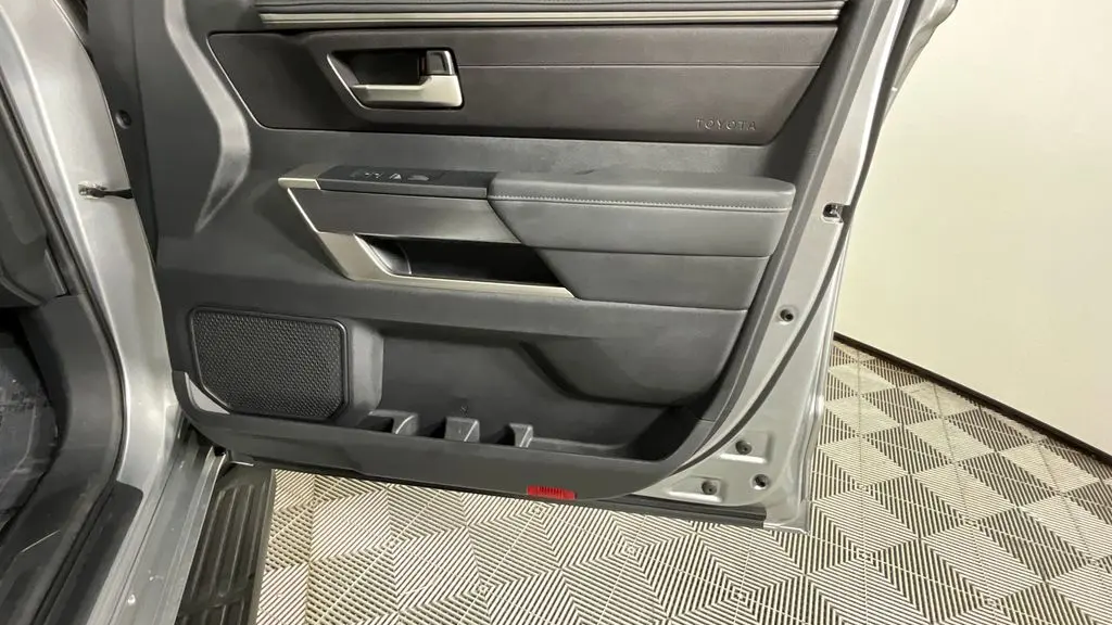 2023 Toyota Sequoia SR5