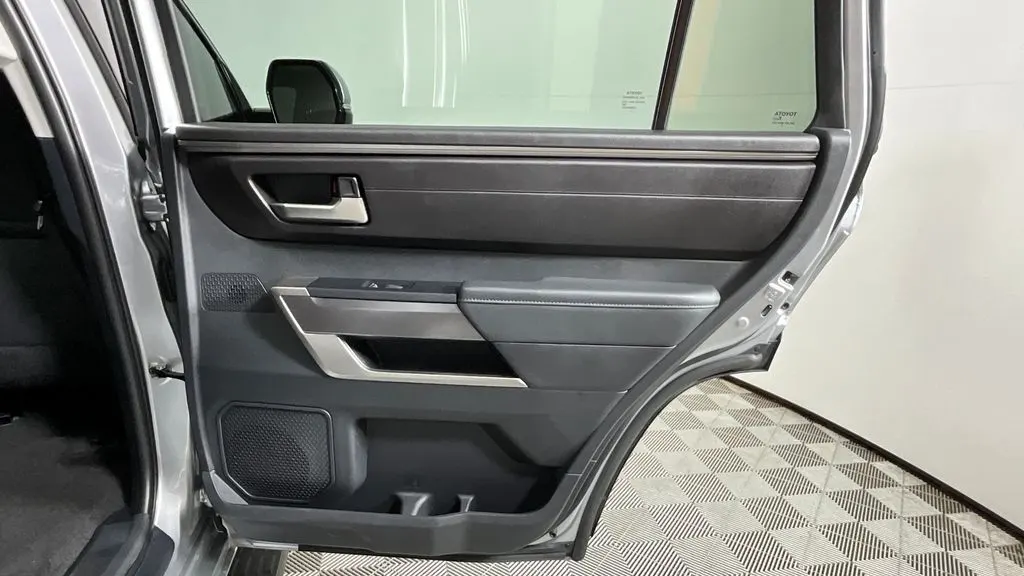 2023 Toyota Sequoia SR5