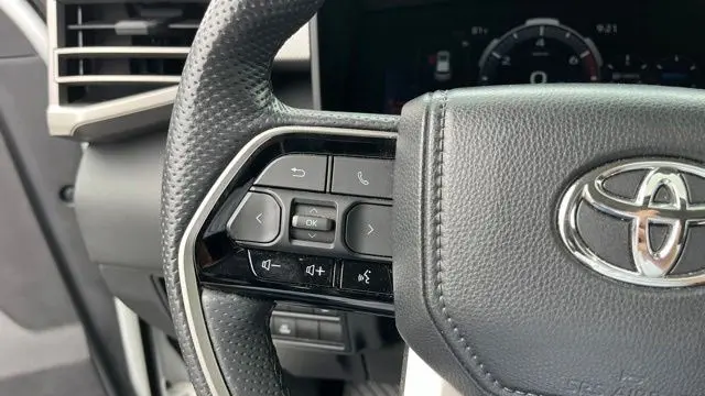 2024 Toyota Sequoia SR5