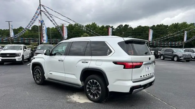 2024 Toyota Sequoia SR5