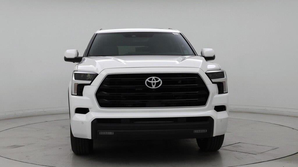 2025 Toyota Sequoia SR5
