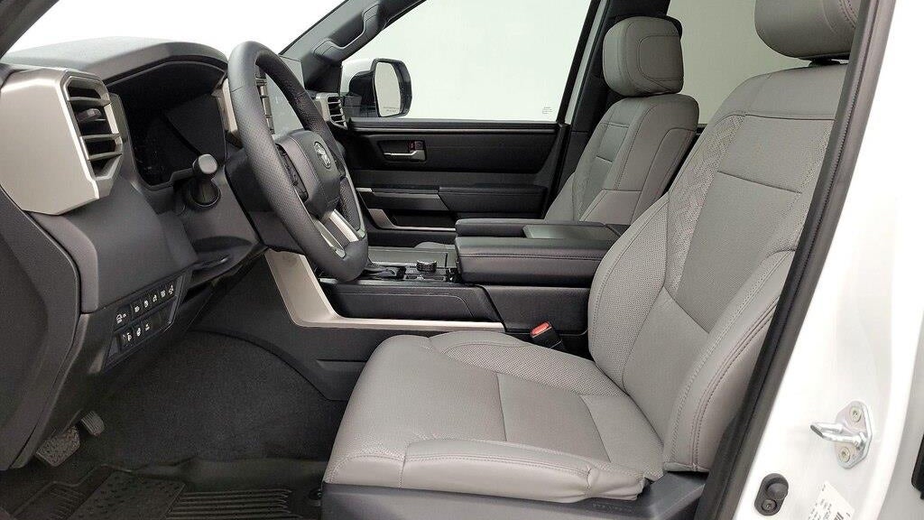 2025 Toyota Sequoia SR5