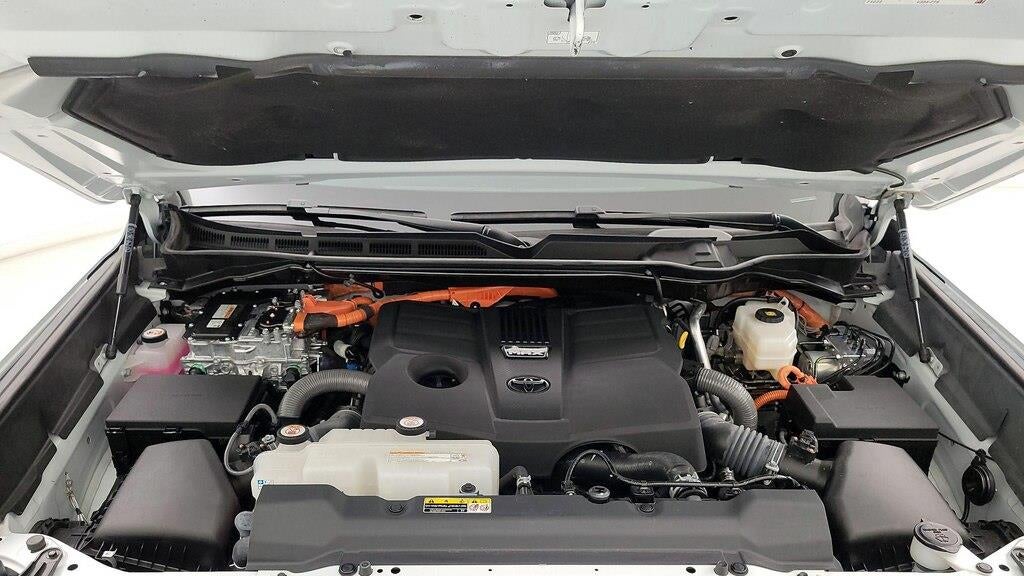 2025 Toyota Sequoia SR5