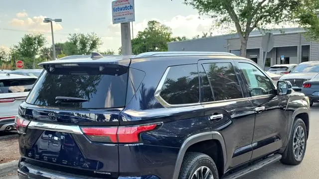 2025 Toyota Sequoia SR5