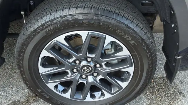 2025 Toyota Sequoia SR5