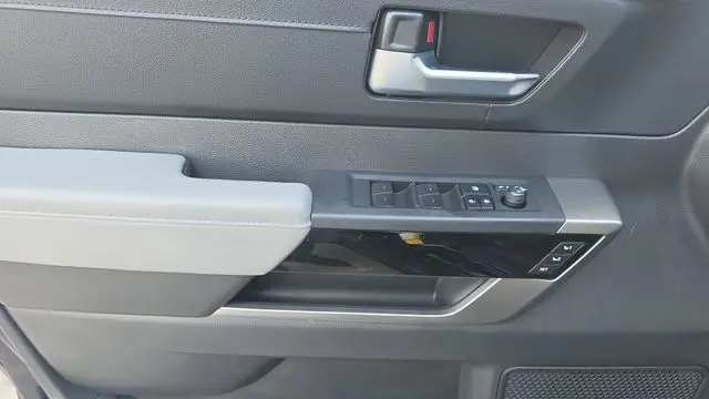 2025 Toyota Sequoia SR5
