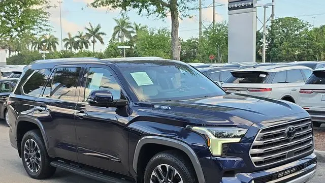 2025 Toyota Sequoia SR5