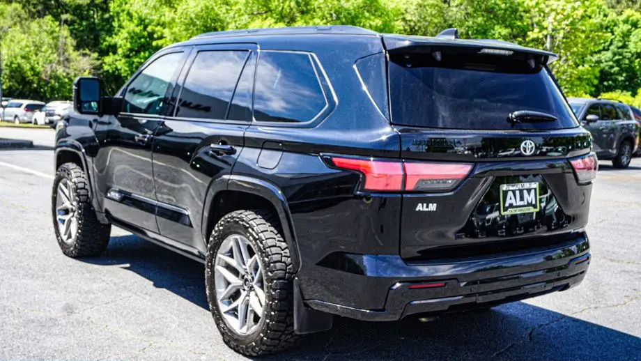 2025 Toyota Sequoia Platinum