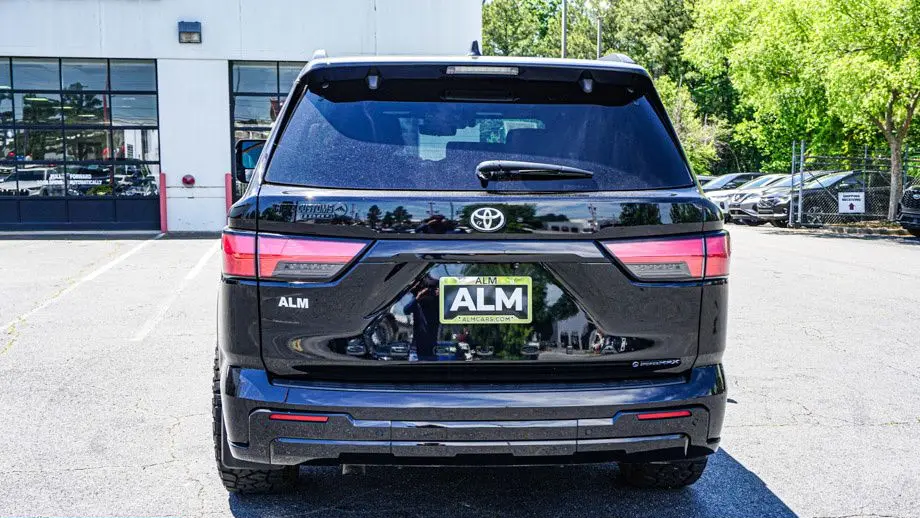 2025 Toyota Sequoia Platinum