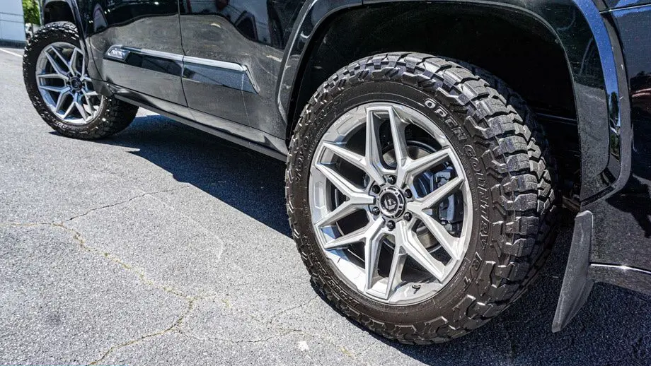 2025 Toyota Sequoia Platinum