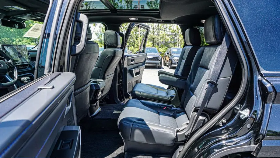 2025 Toyota Sequoia Platinum
