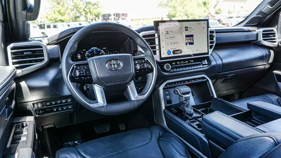 2025 Toyota Sequoia Platinum