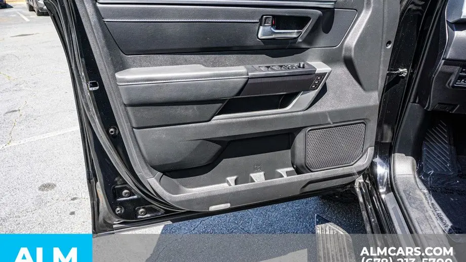 2025 Toyota Sequoia Platinum