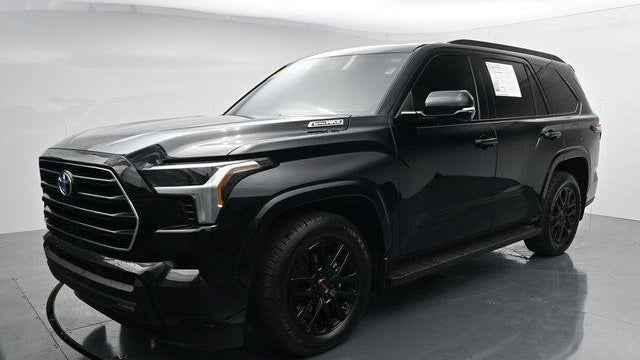2024 Toyota Sequoia SR5