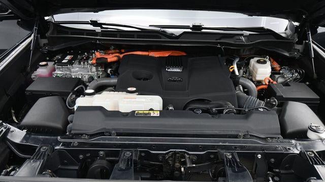 2024 Toyota Sequoia SR5