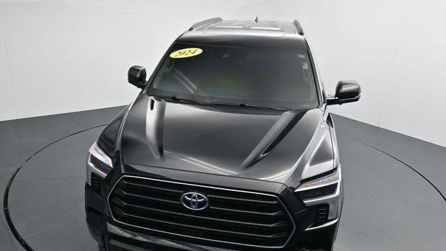 2024 Toyota Sequoia SR5