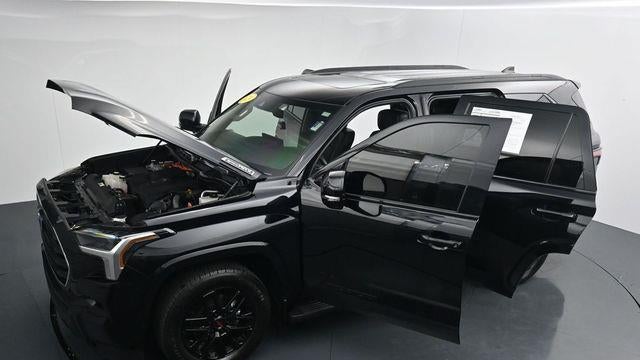 2024 Toyota Sequoia SR5