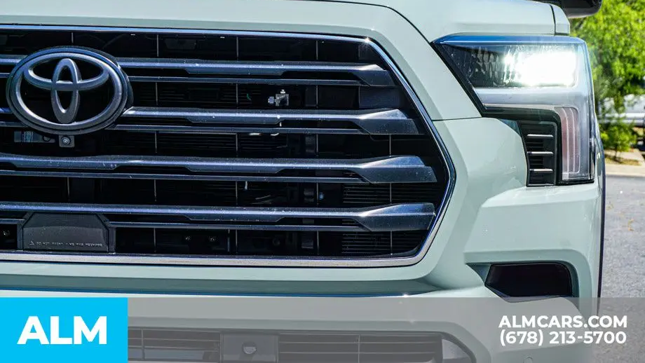2024 Toyota Sequoia SR5