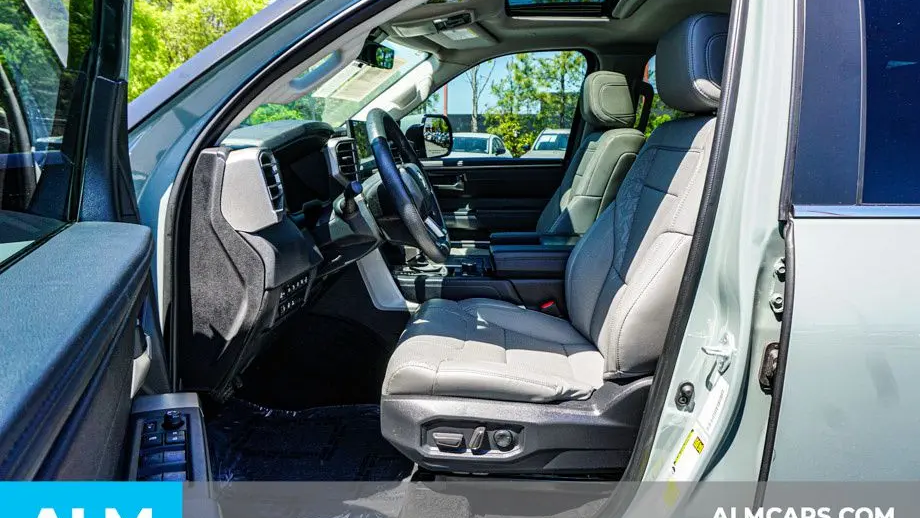 2024 Toyota Sequoia SR5