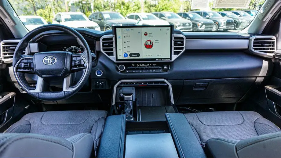 2024 Toyota Sequoia SR5