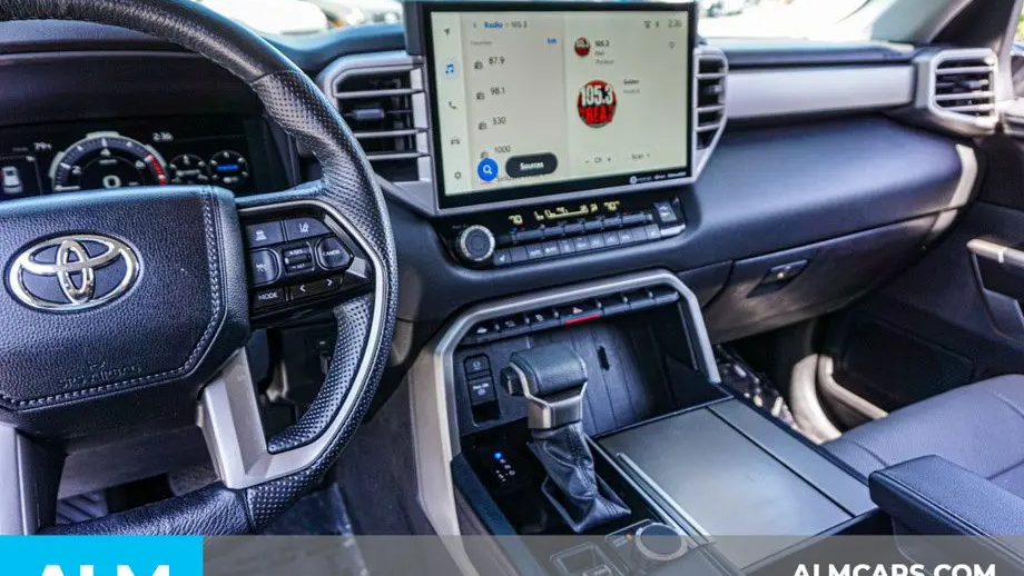 2024 Toyota Sequoia SR5