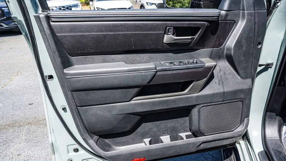 2024 Toyota Sequoia SR5