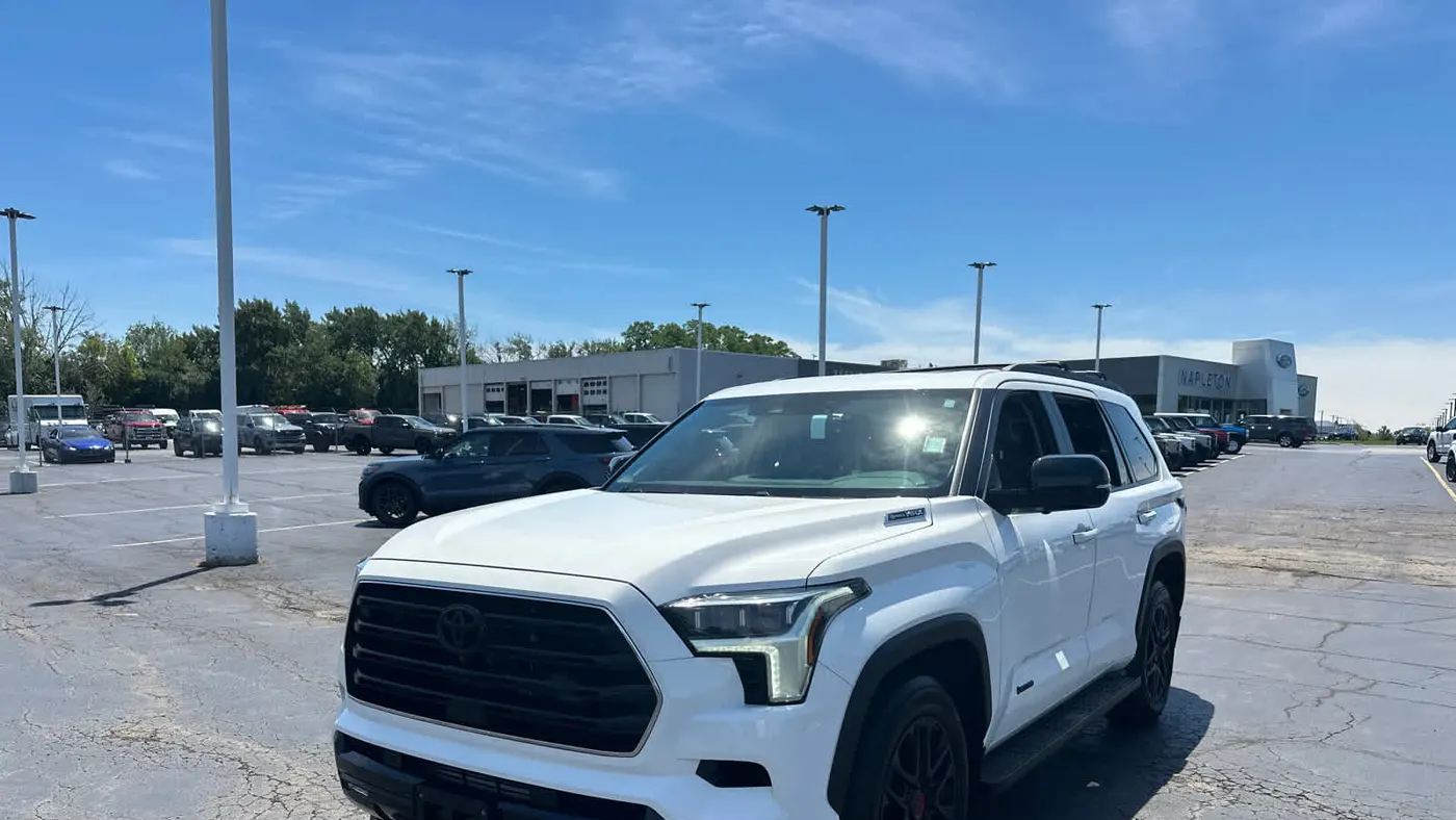 2024 Toyota Sequoia SR5