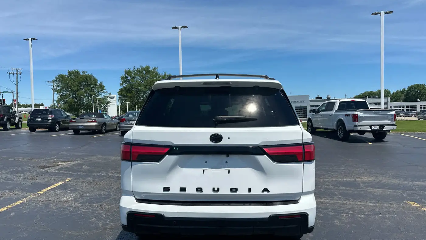2024 Toyota Sequoia SR5