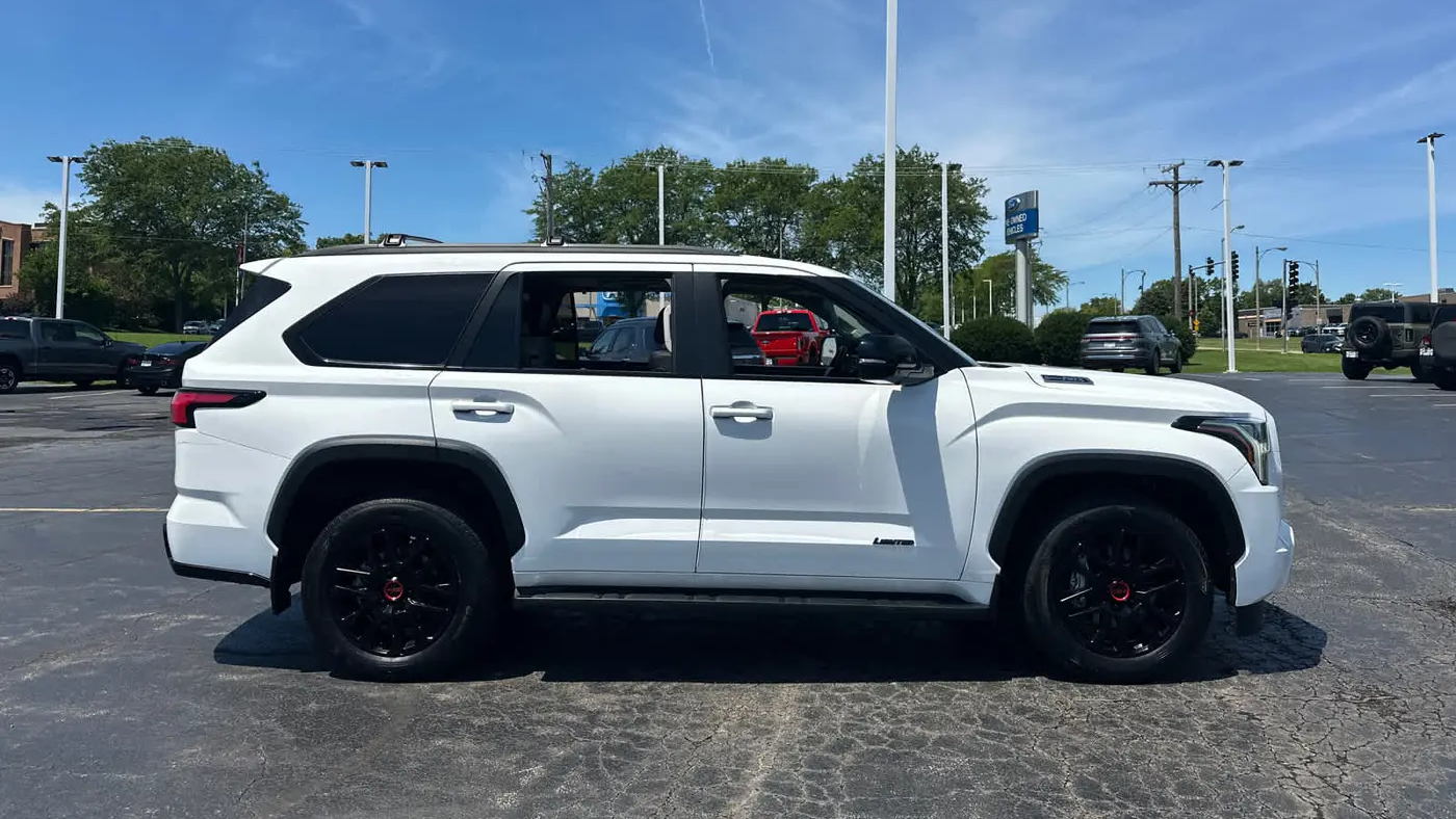 2024 Toyota Sequoia SR5