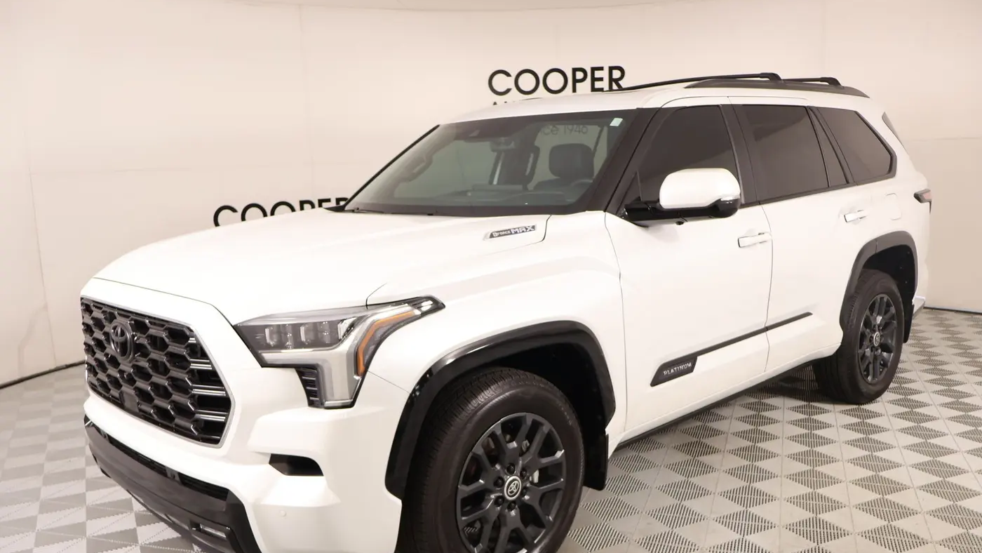 2024 Toyota Sequoia SR5