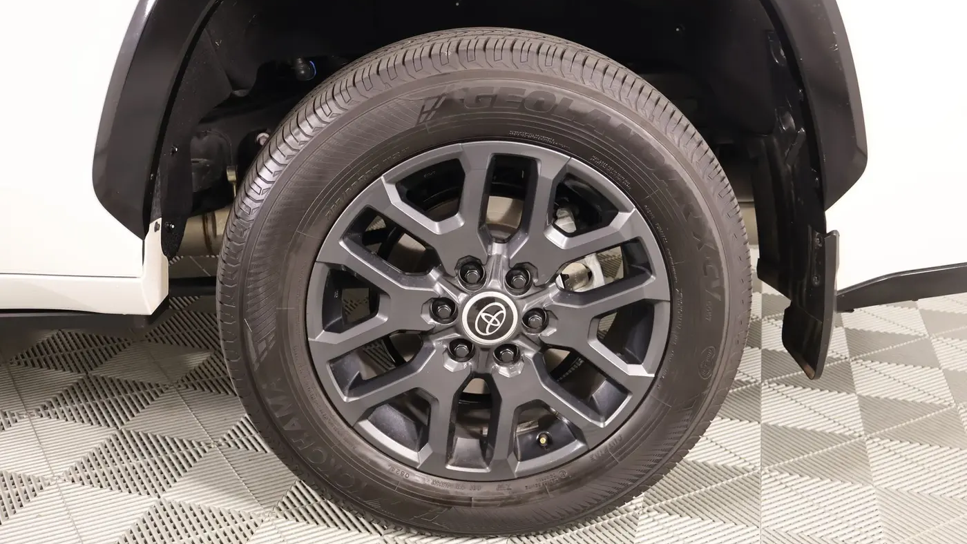 2024 Toyota Sequoia SR5
