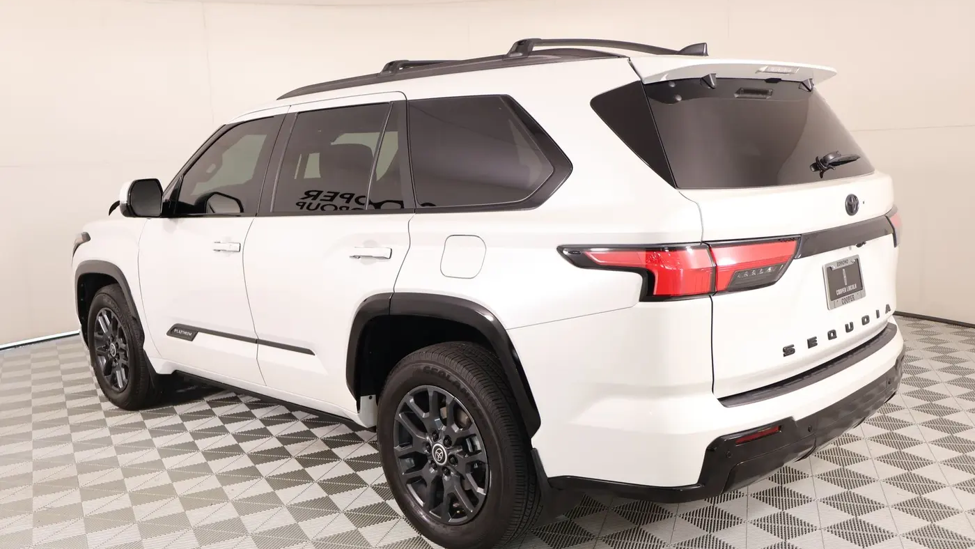 2024 Toyota Sequoia SR5