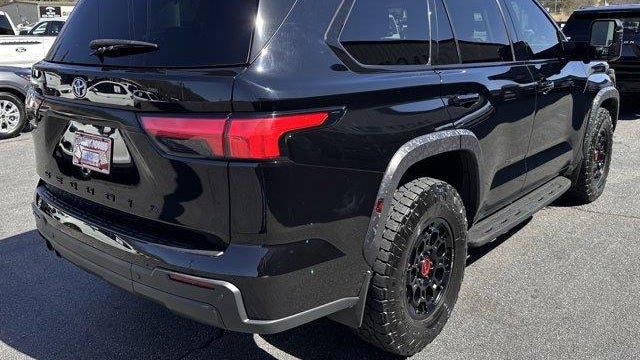 2023 Toyota Sequoia SR5
