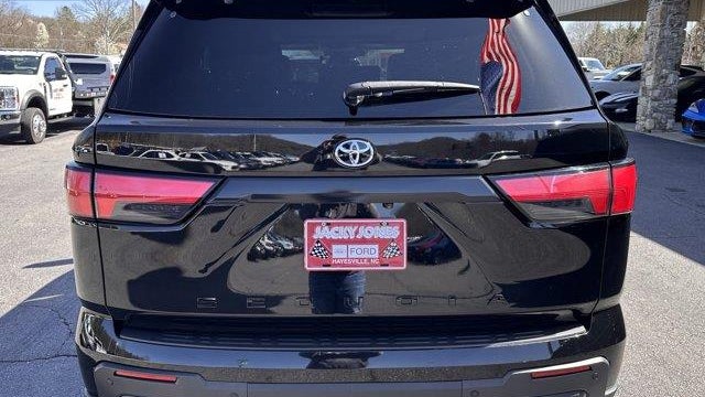 2023 Toyota Sequoia SR5