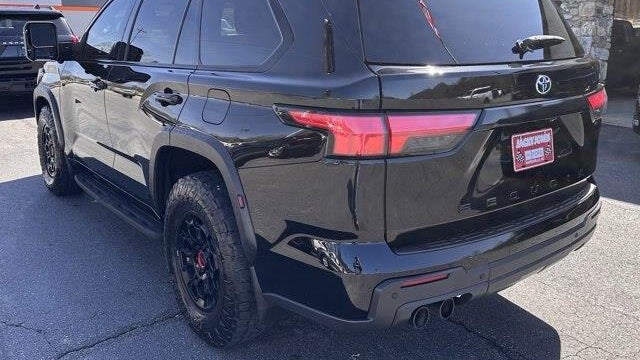 2023 Toyota Sequoia SR5