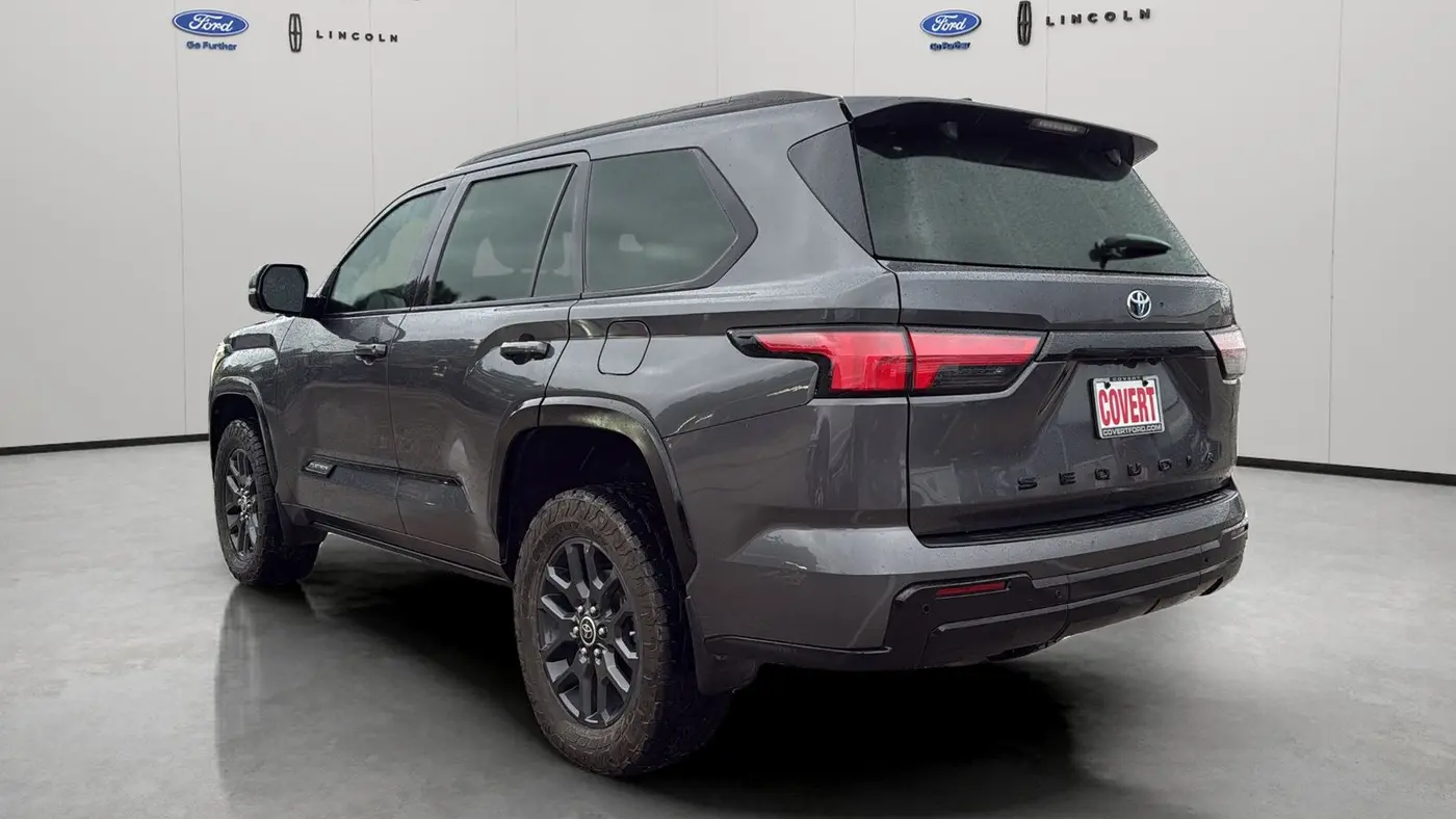 2023 Toyota Sequoia SR5
