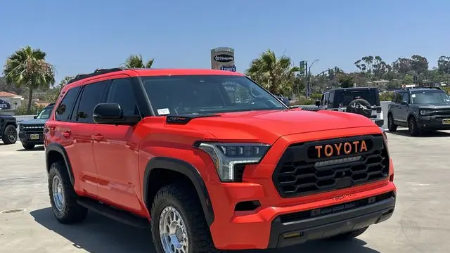 2023 Toyota Sequoia SR5
