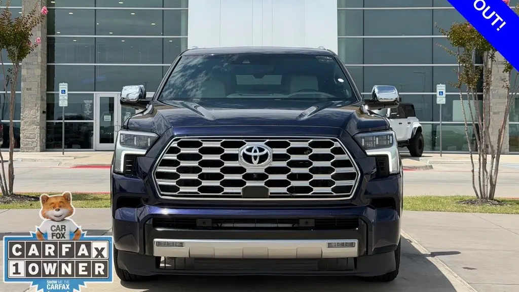 2024 Toyota Sequoia SR5