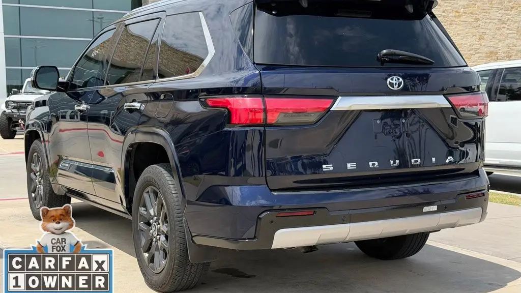 2024 Toyota Sequoia SR5