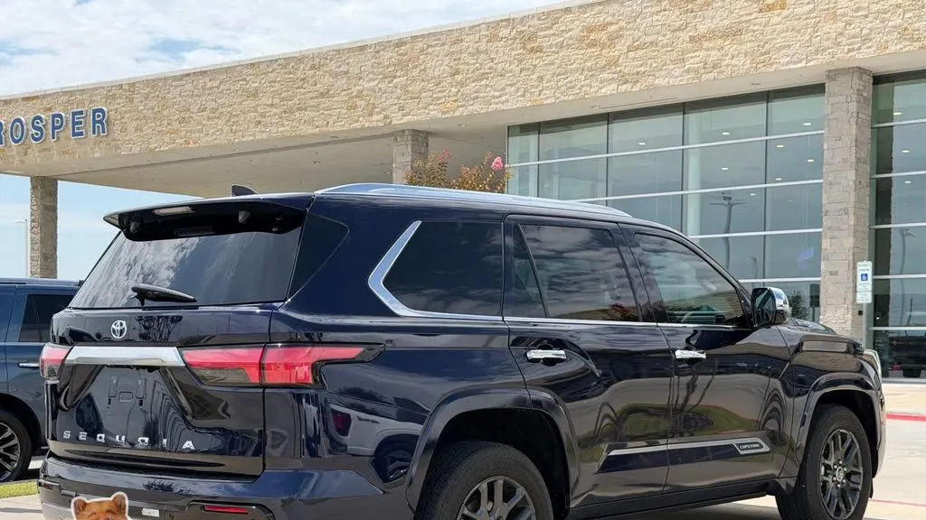 2024 Toyota Sequoia SR5