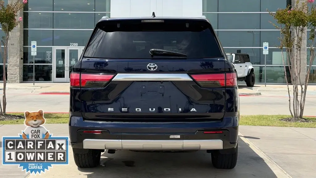 2024 Toyota Sequoia SR5