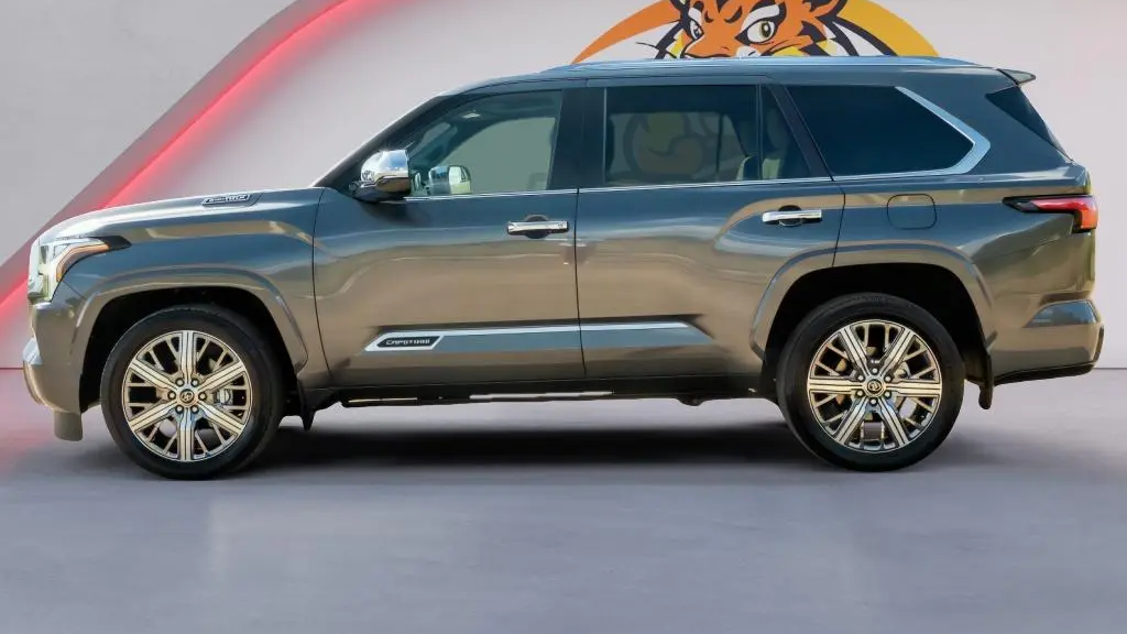 2024 Toyota Sequoia SR5