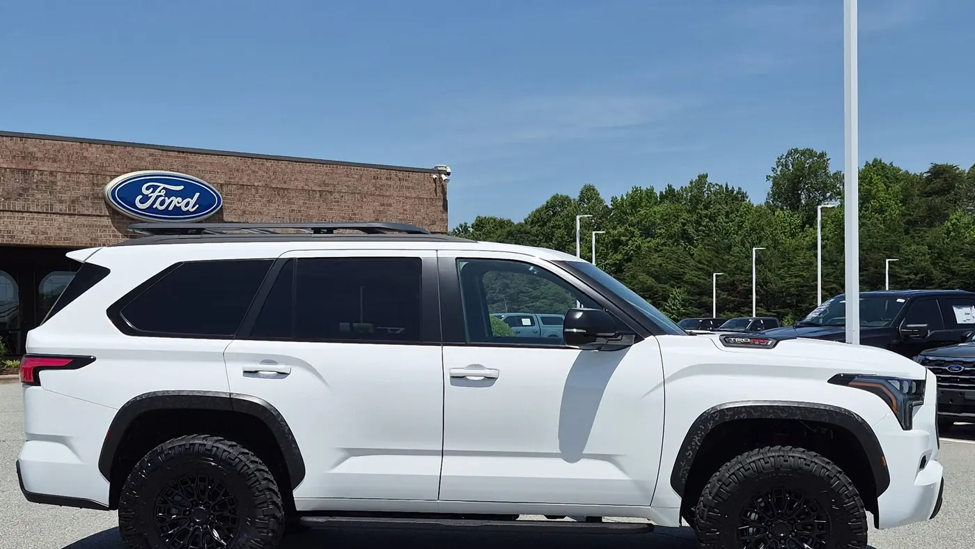 2025 Toyota Sequoia SR5