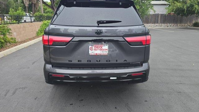 2025 Toyota Sequoia Platinum