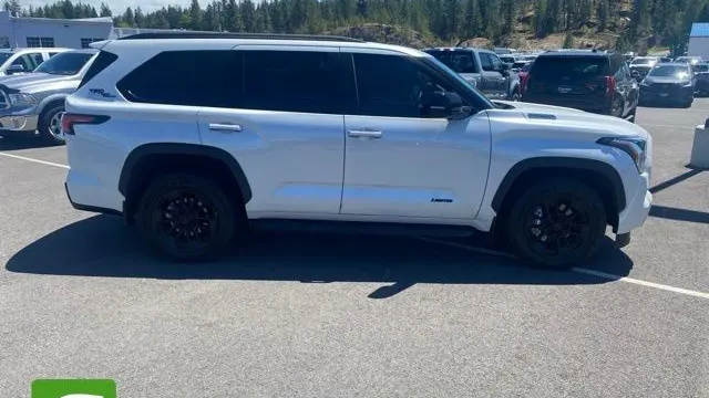 2024 Toyota Sequoia SR5