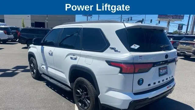 2024 Toyota Sequoia SR5