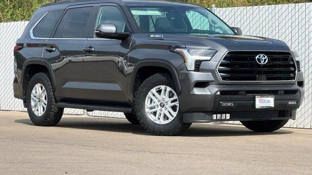 2024 Toyota Sequoia SR5